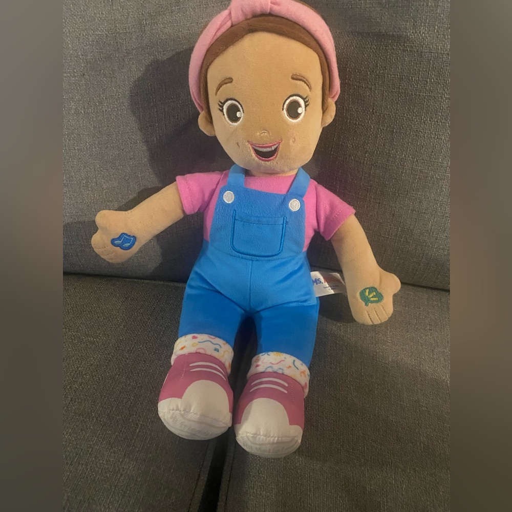 Ms. Rachel Speak & Sing Doll